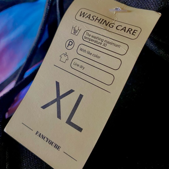 BTS Love Yourself Black Hoodie - Picture 6 of 6